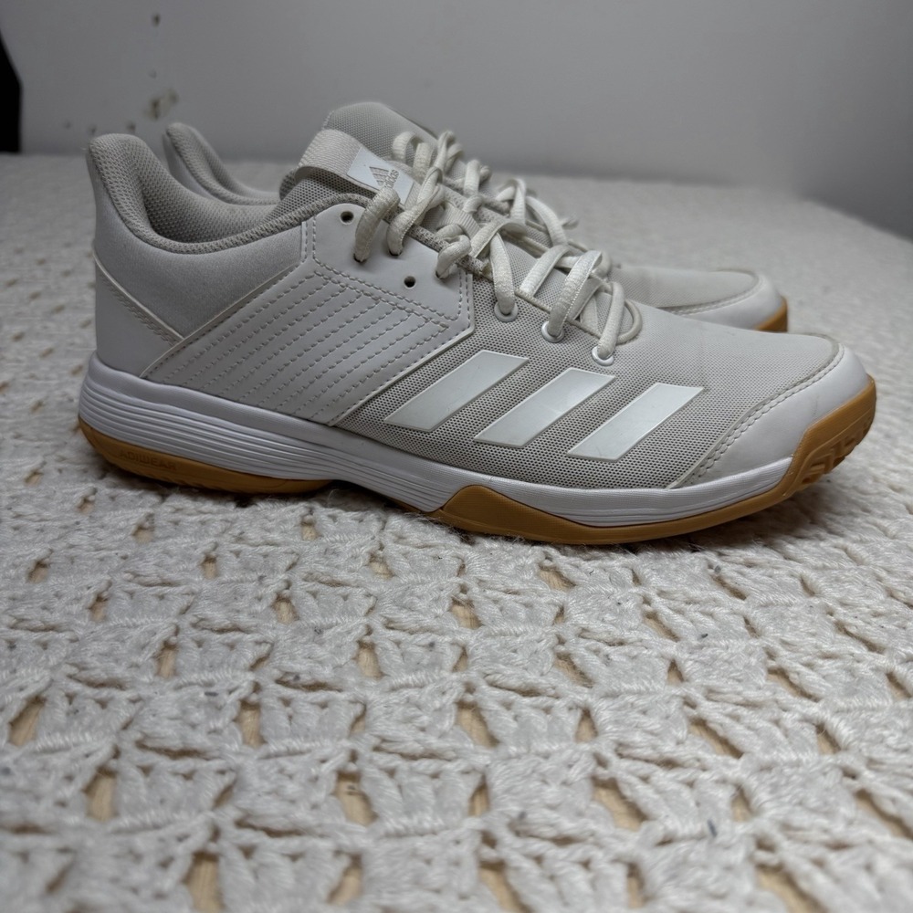 Adidas Ligra 6 Volleyball Shoes Sneakers Women Sz 9 White Gray D97697